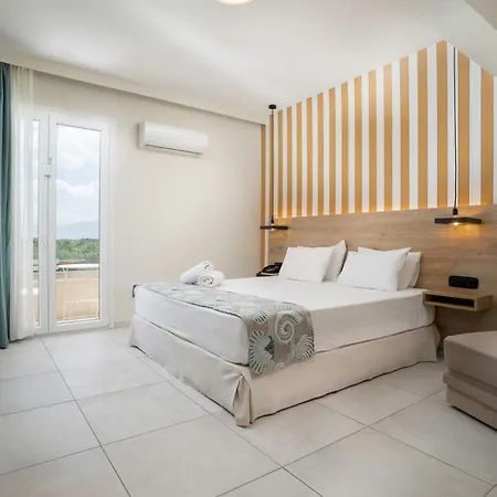 Mythic Summer Hotel-3